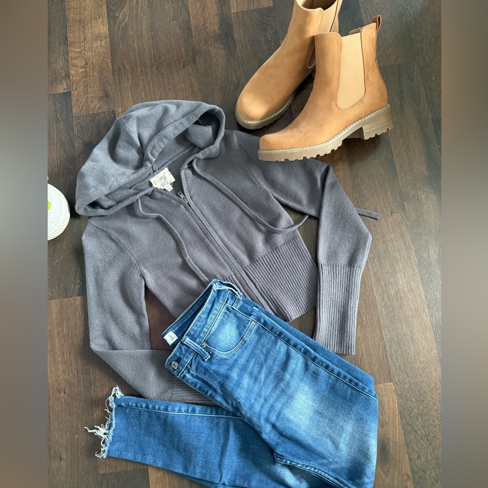 Universal Thread Celina Suede Ankle Boots - Picture 10 of 11